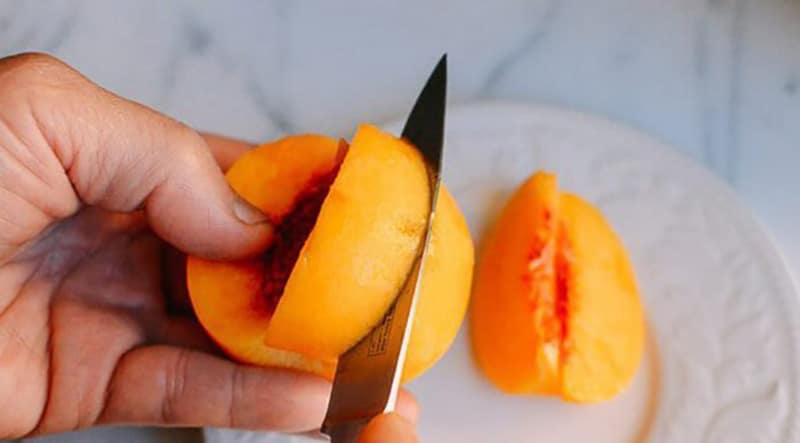 cách ngâm rượu đào